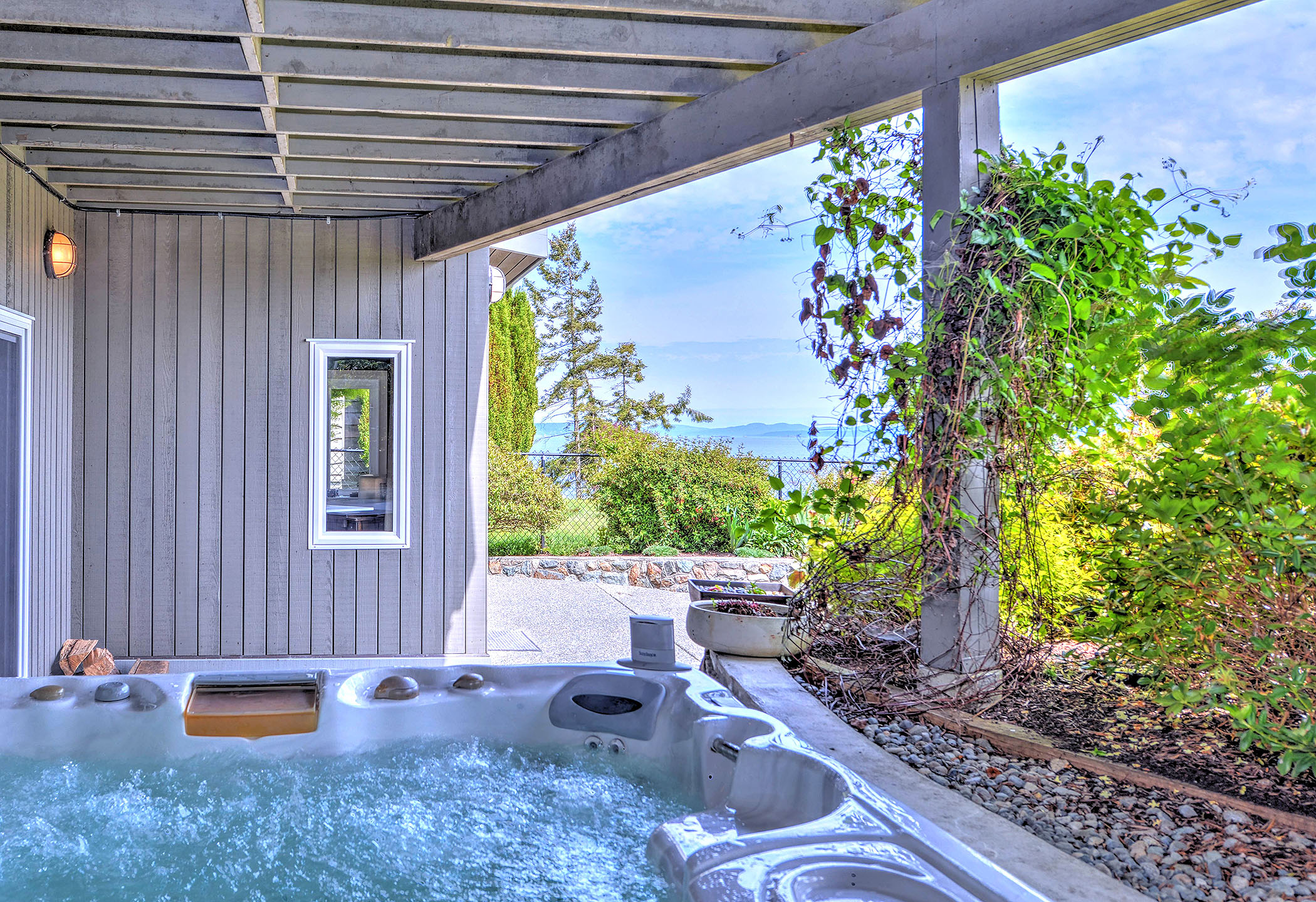 Hottub.jpg