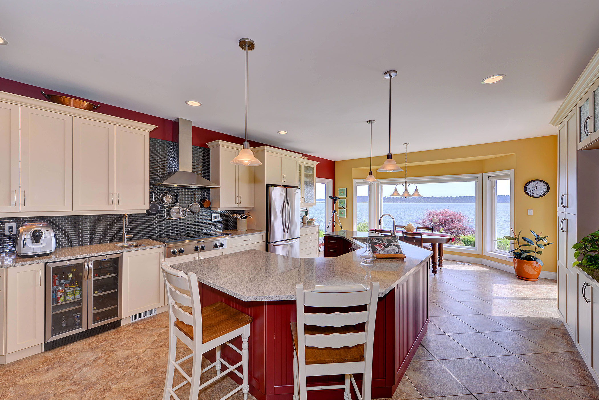 Kitchen 1.jpg
