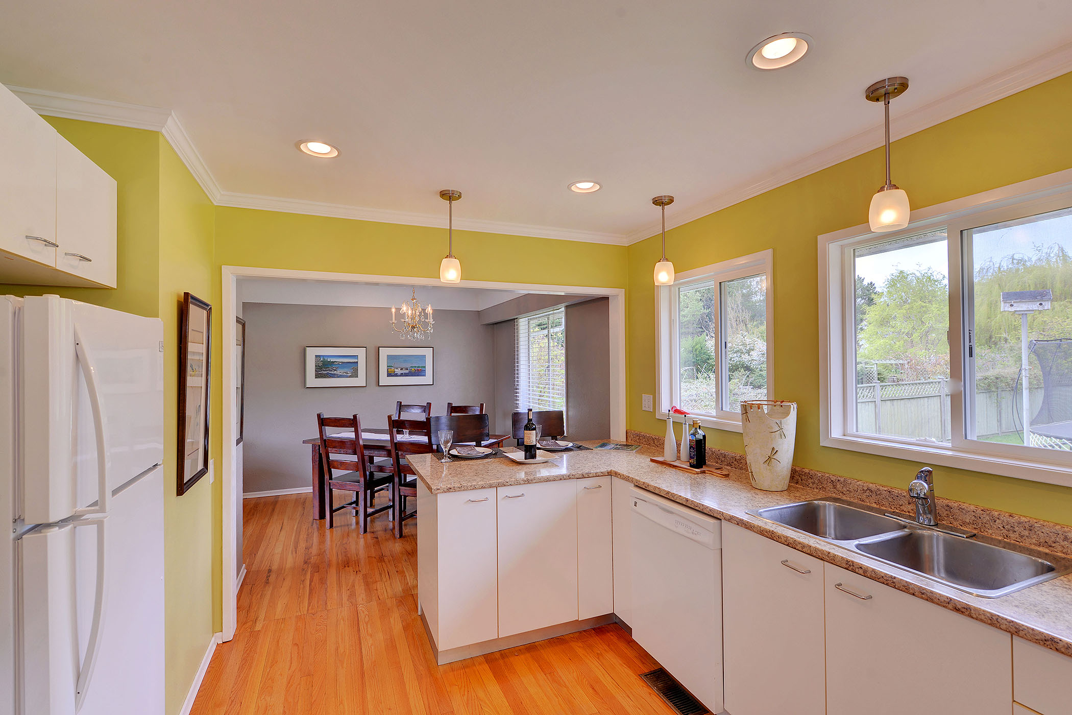 Kitchen 3.jpg