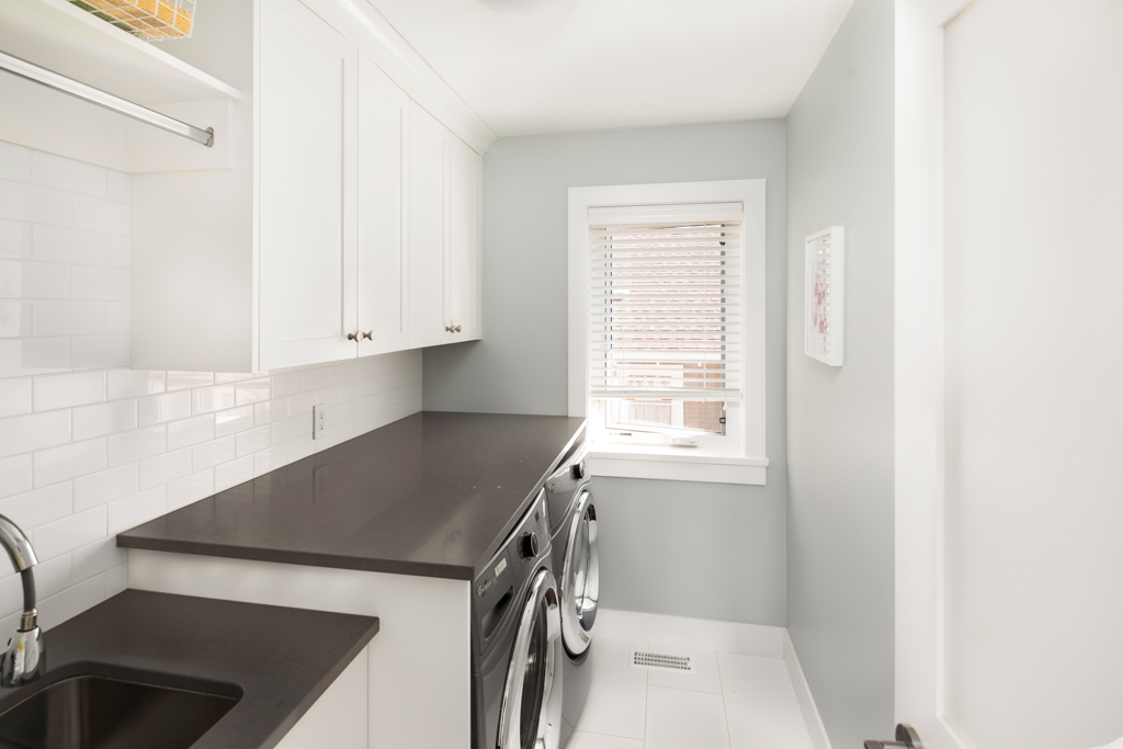 901 Hampshire-MLS-21.jpg