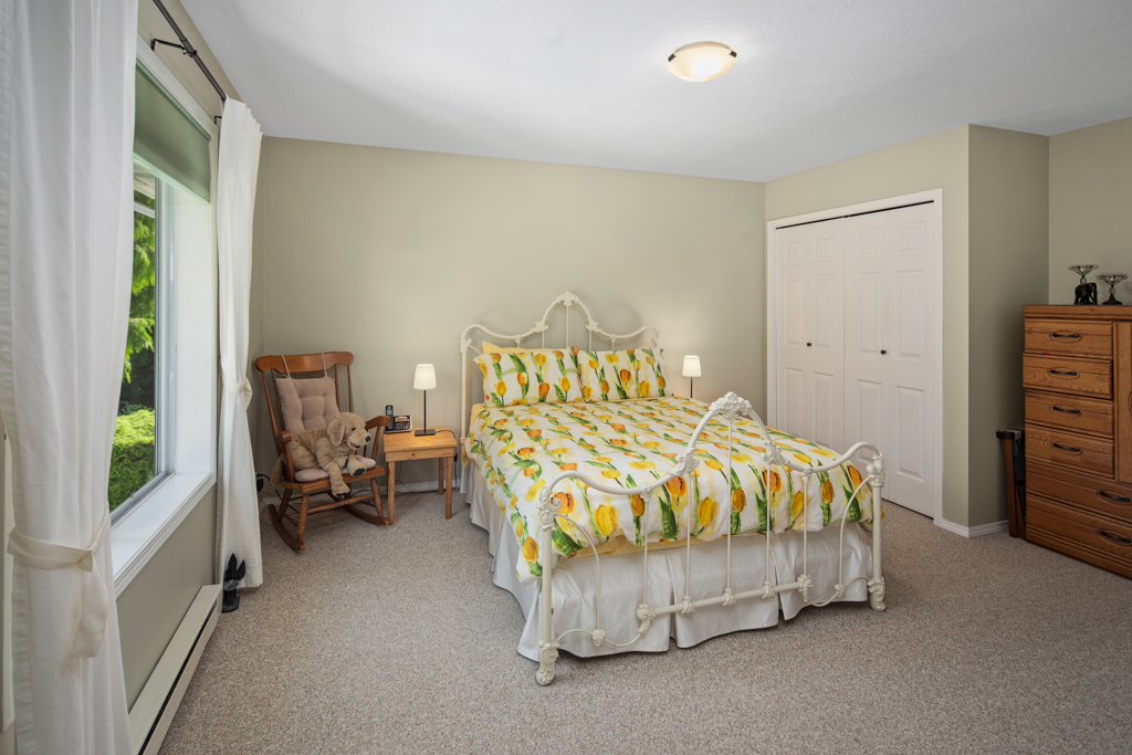 8558 Kingcome-MLS-32.jpg