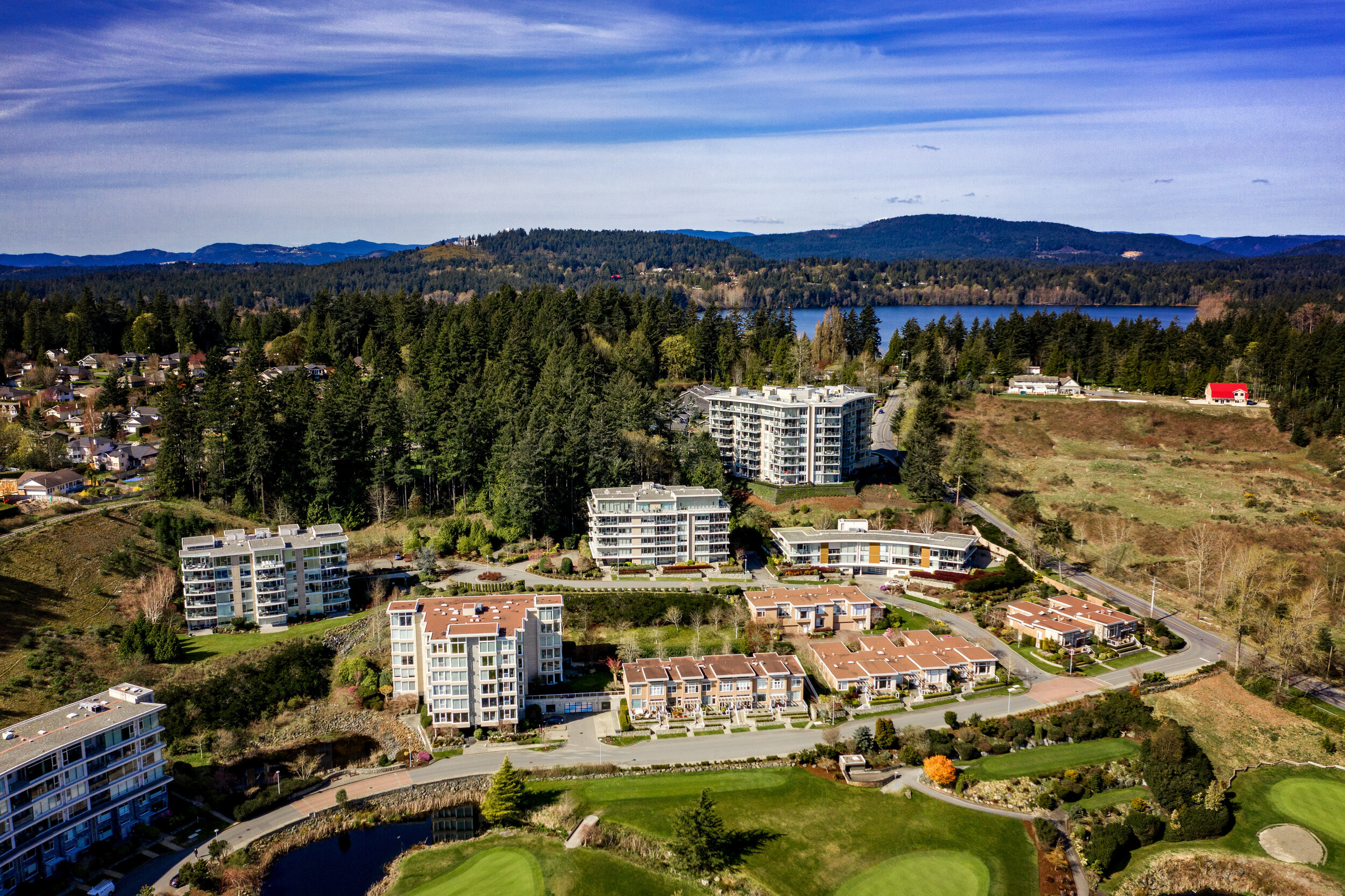 5035350 Sayward Hill Crescent, Victoria, BC 1,110,000 — MacLeod