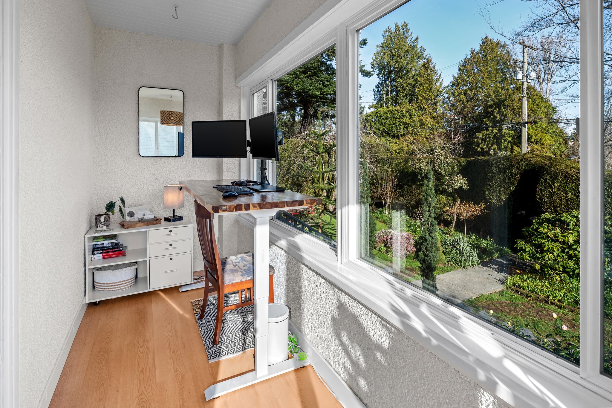 935 Selkirk Ave, Victoria, BC - 19.jpg