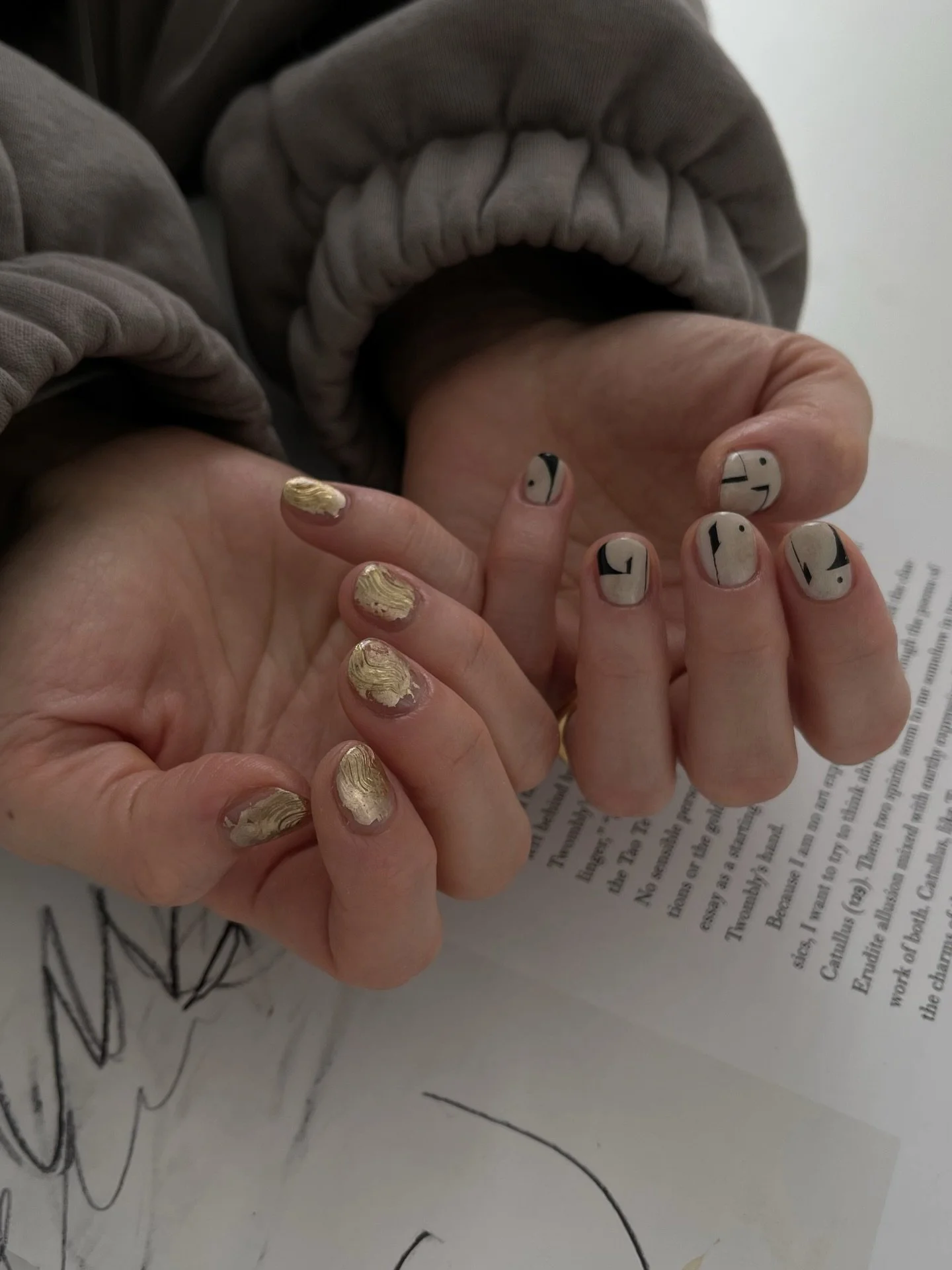 ショートネイルも可愛い🤍🪐
2月は満席です
3月のご予約はまだすこし空きがあります.ᐟ
ご予約お待ちしております☺️