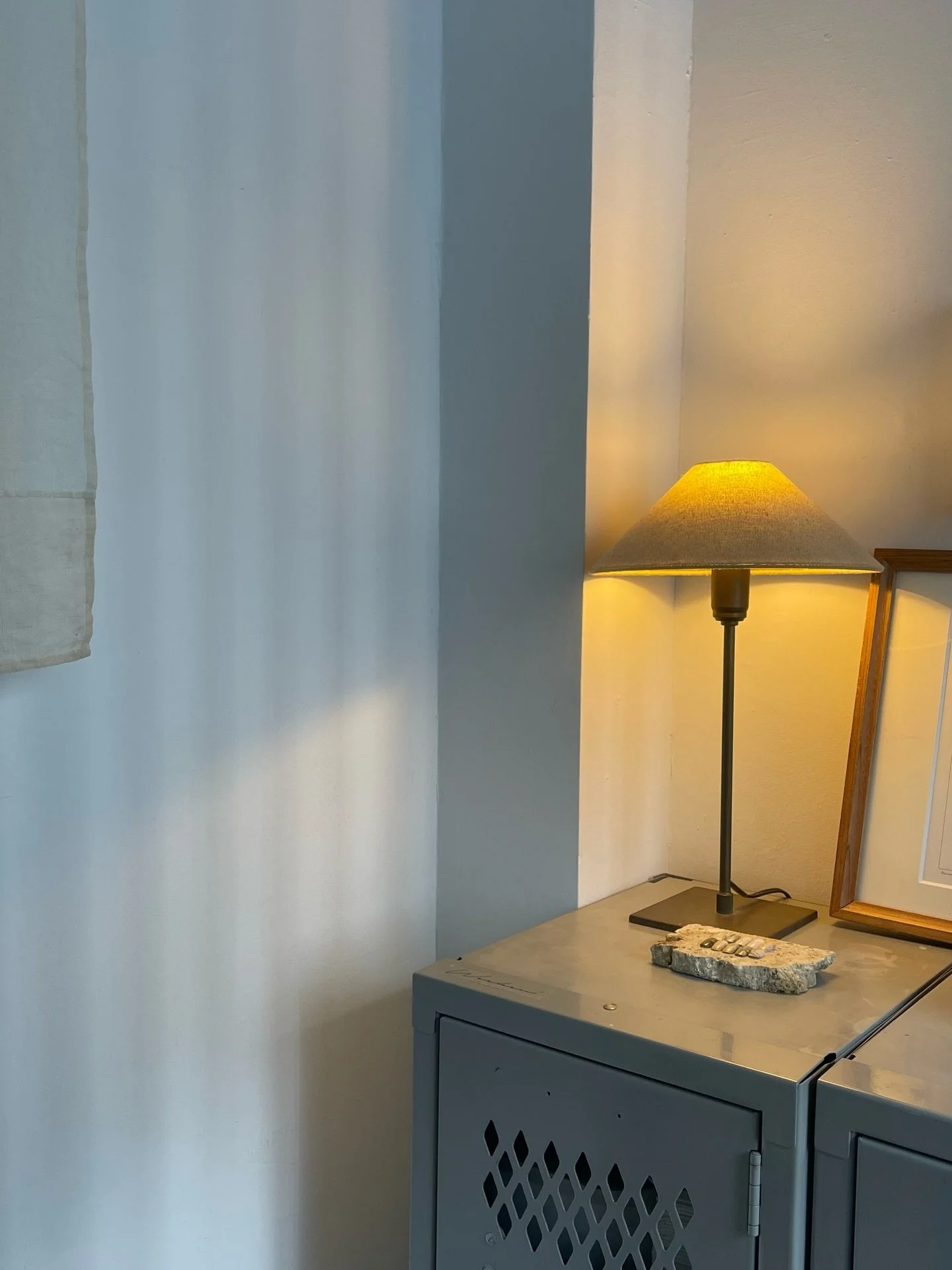 現在ご新規様のご予約は平日のみのご案内となります🙇🏻&zwj;♂️
水曜日と木曜日は鍼灸のサロンワークのためネイルはお休みです

キャンセルなどで枠が空いた場合は休日もご新規様でもご予約可能です
空きが出ましたらストーリーズでお知らせいたします📢