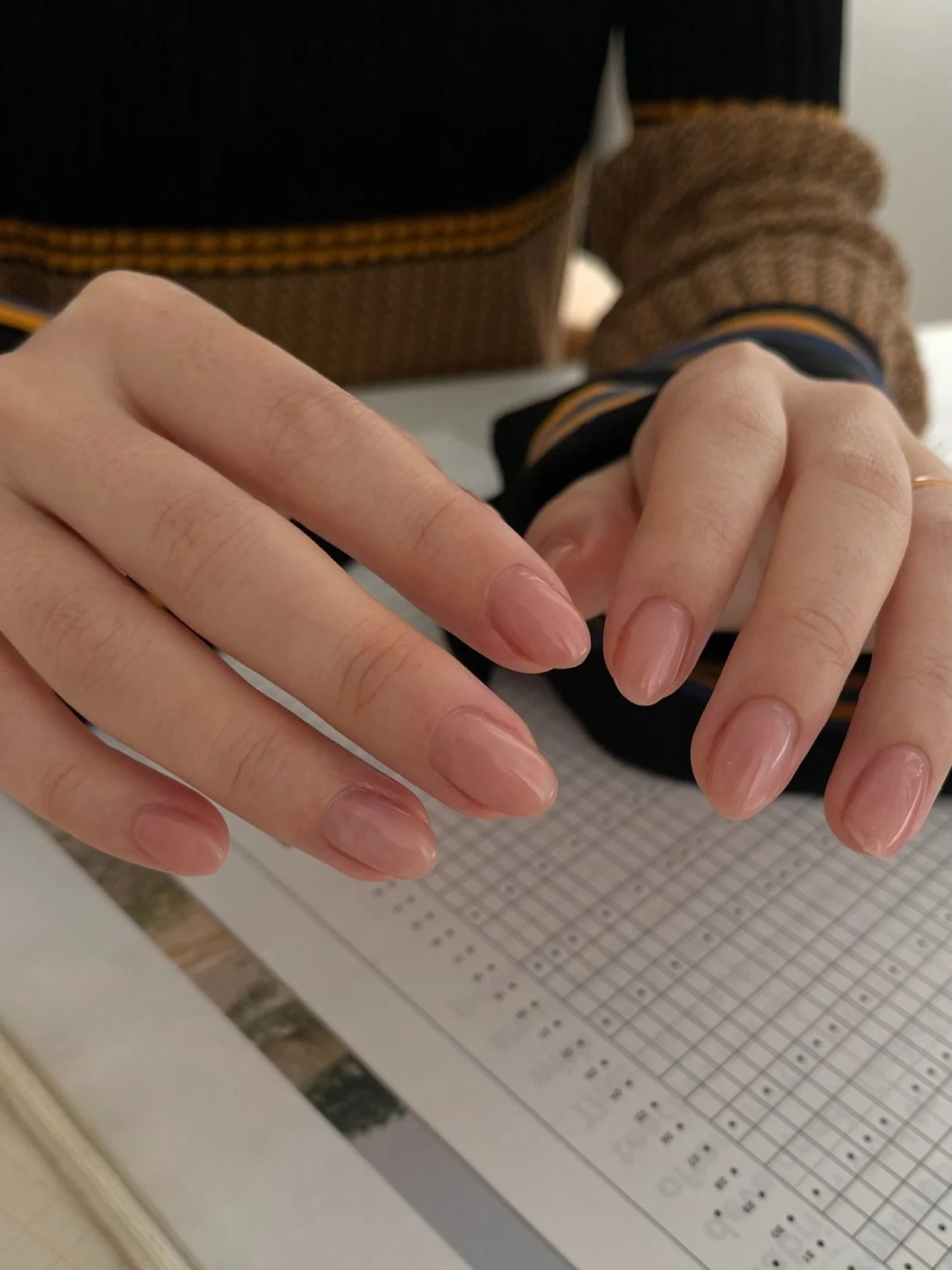 ほんのりピンクに🌸
春が近づいてきたと思えば寒い雨に☔
本日も満席です.ᐟ
みなさまいつも有難うございます♡