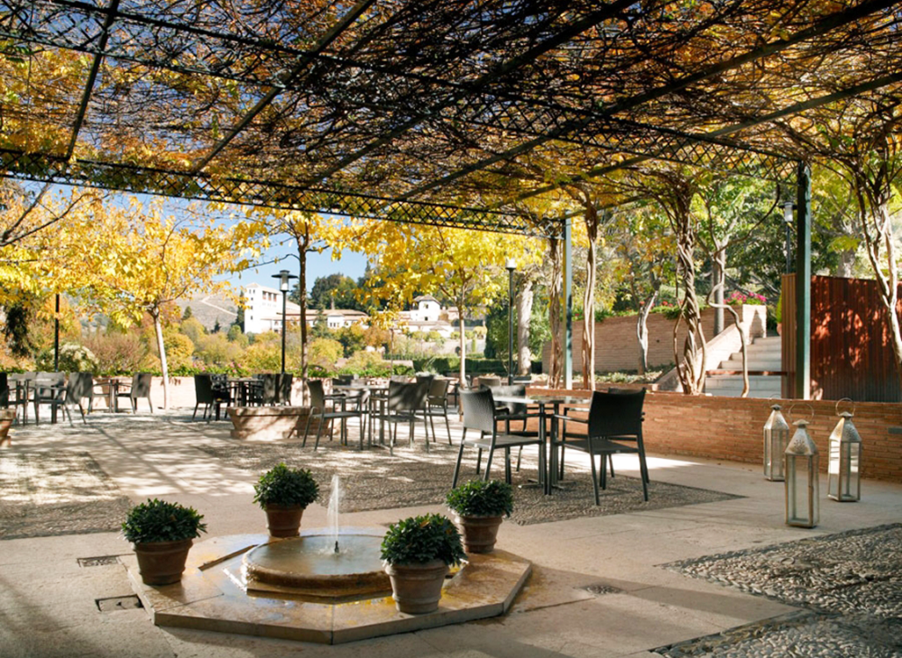 TERRASSE DE L'HÔTEL PARADOR | crédits photo : Parador