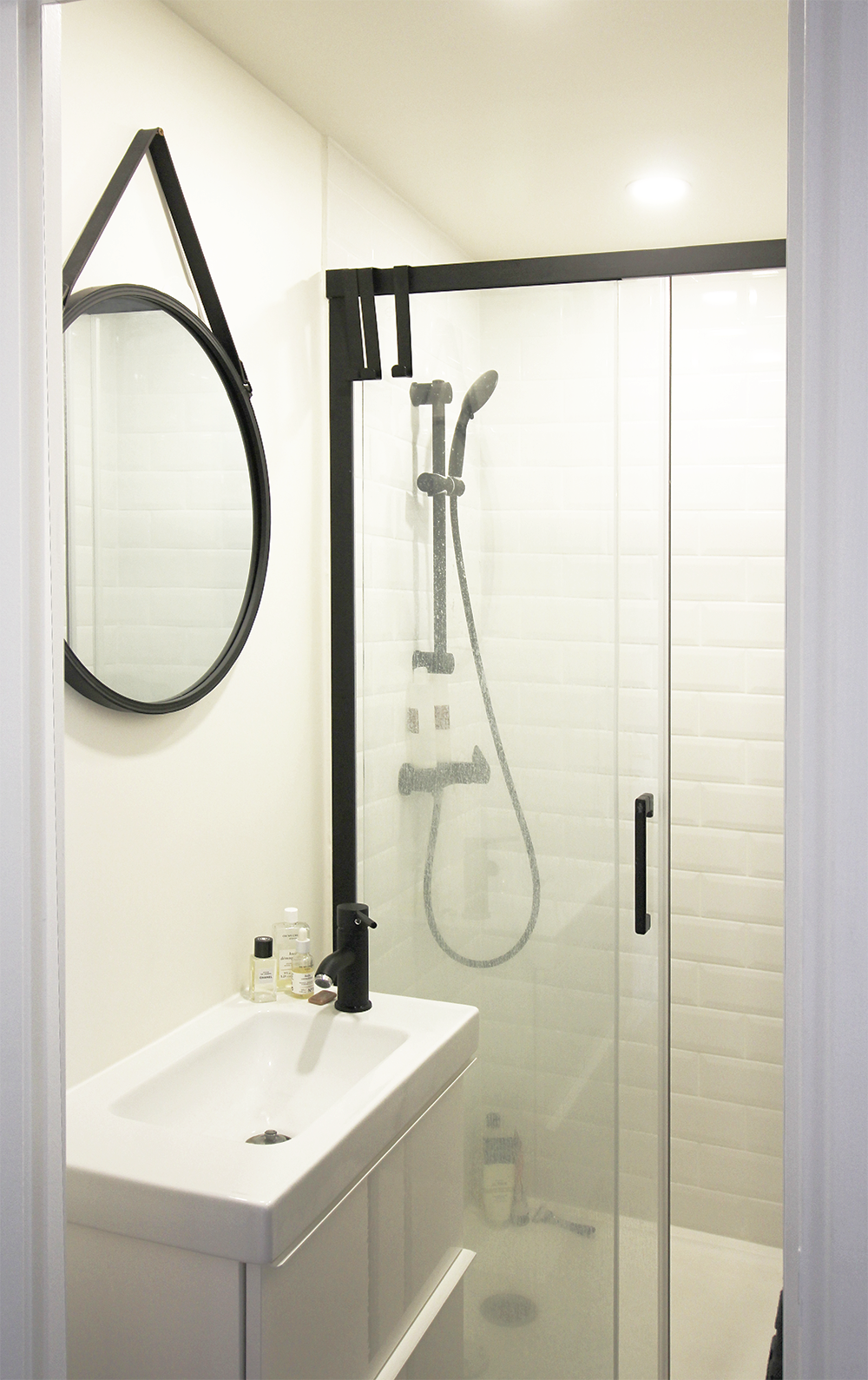 UNE DOUCHE CONFORTABLE | crédits photo : AER Architecture
