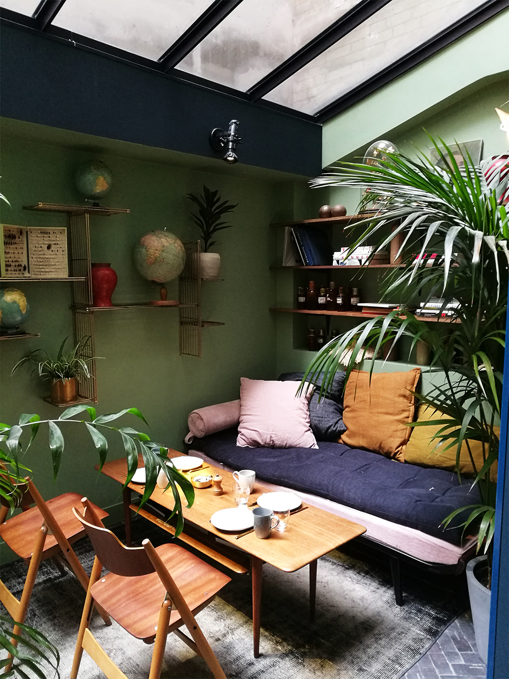 Ambiance cosy sous la verrière | crédits photo : AER