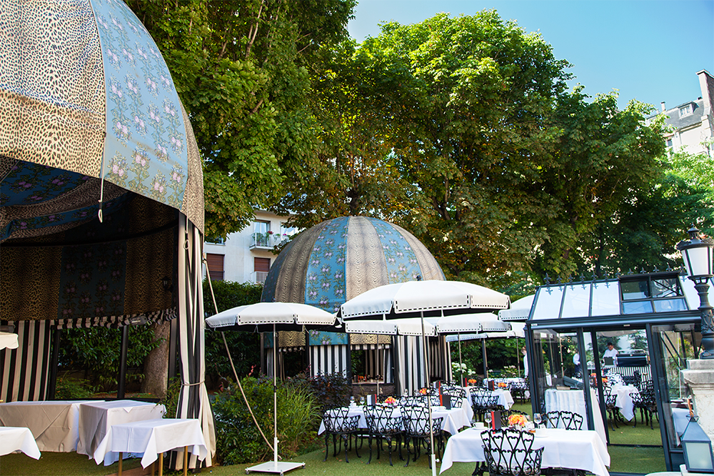 BRUNCH DANS LE JARDIN | crédits photo : AER