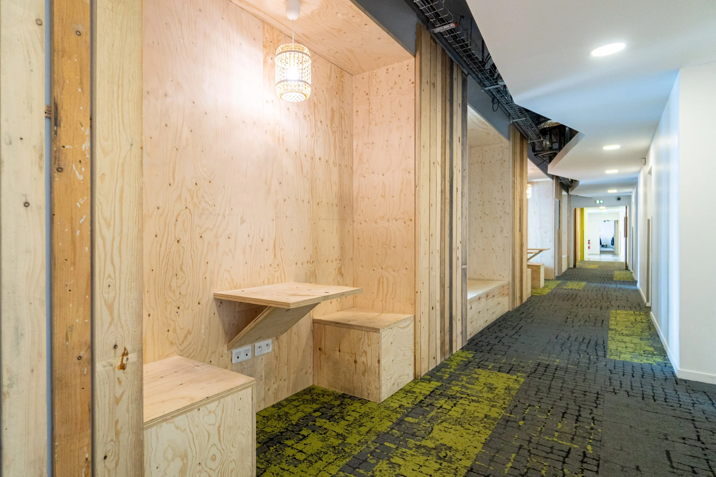 COULOIRS COMME LIEUX D’ECHANGE  | crédits photo : AER Architecture &amp; Anne-Sophie Martorana