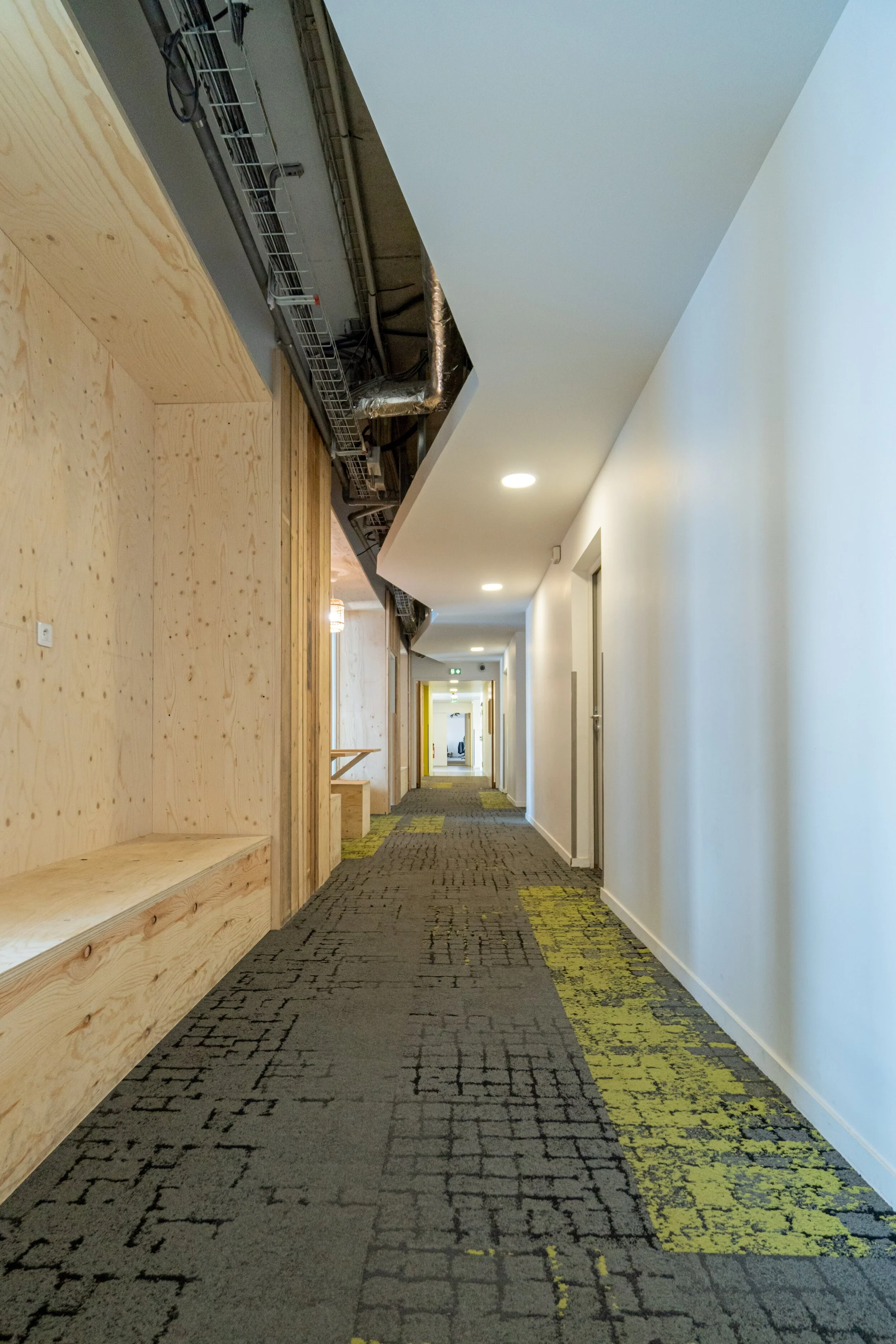 COULOIRS COMME LIEUX D’ECHANGE  | crédits photo : AER Architecture &amp; Anne-Sophie Martorana