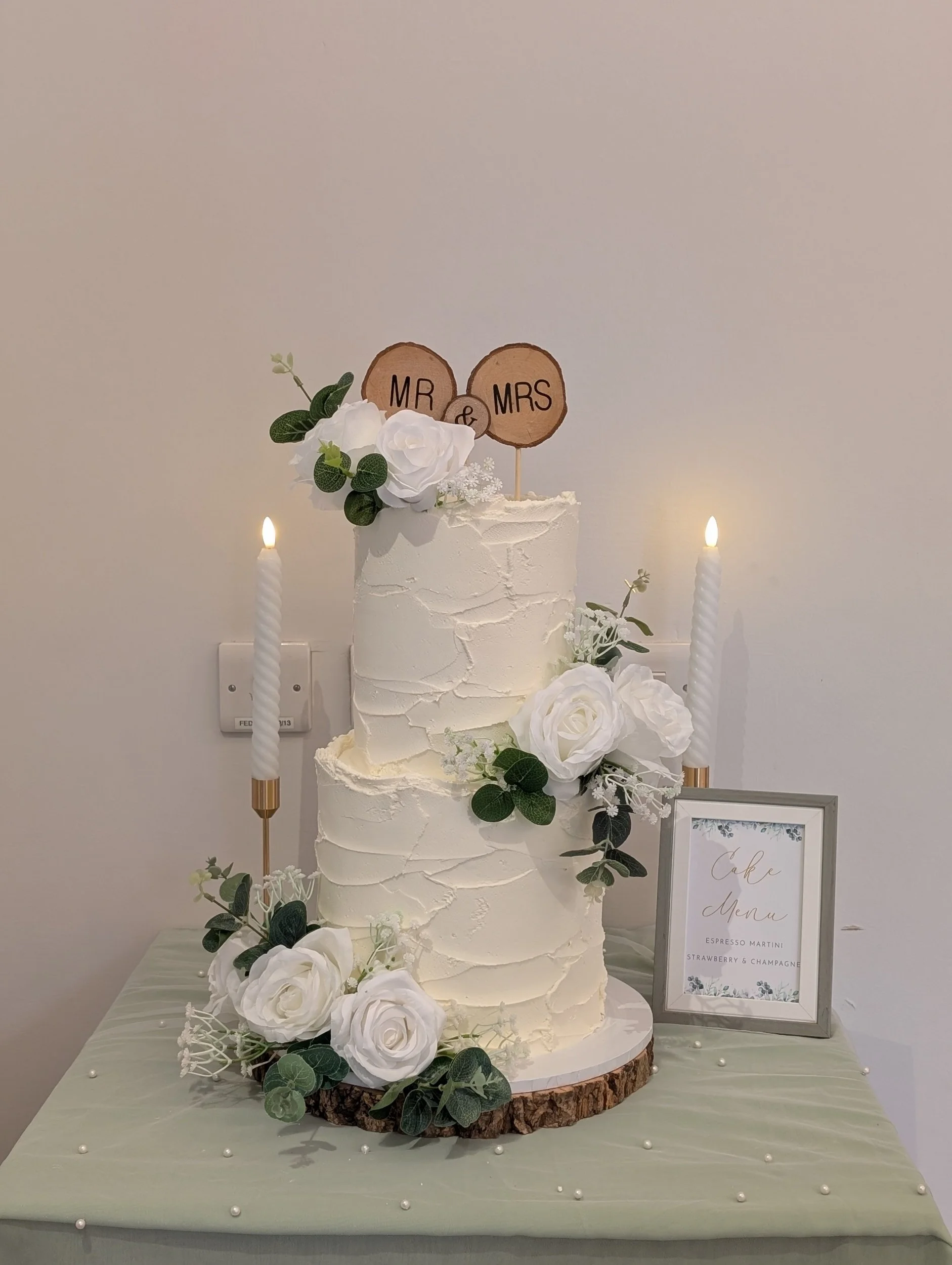 Buttercream wedding cake flowers small wedding