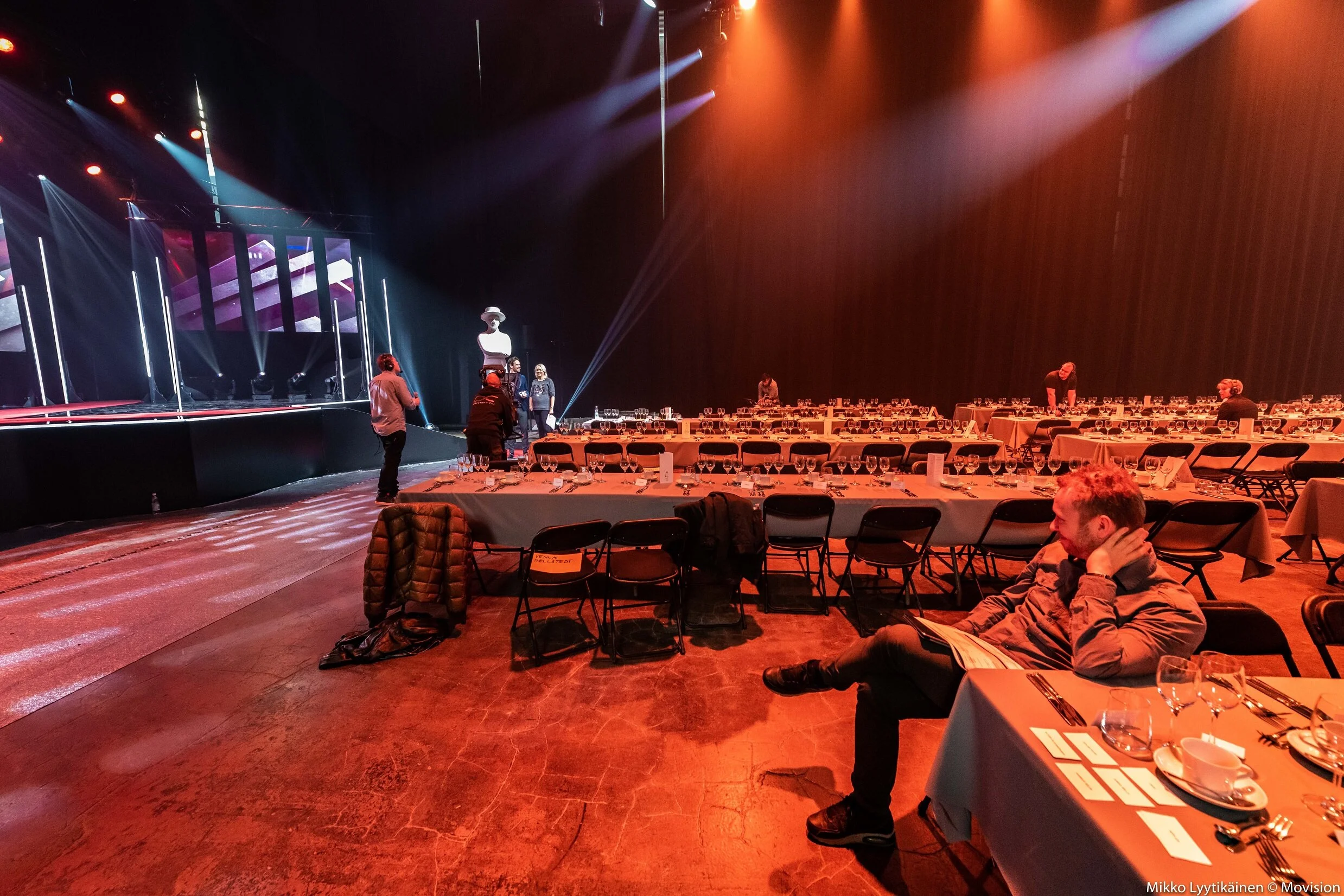 JUSSI-GAALA SIIRTYY MYÖHEMPÄÄN AJANKOHTAAN