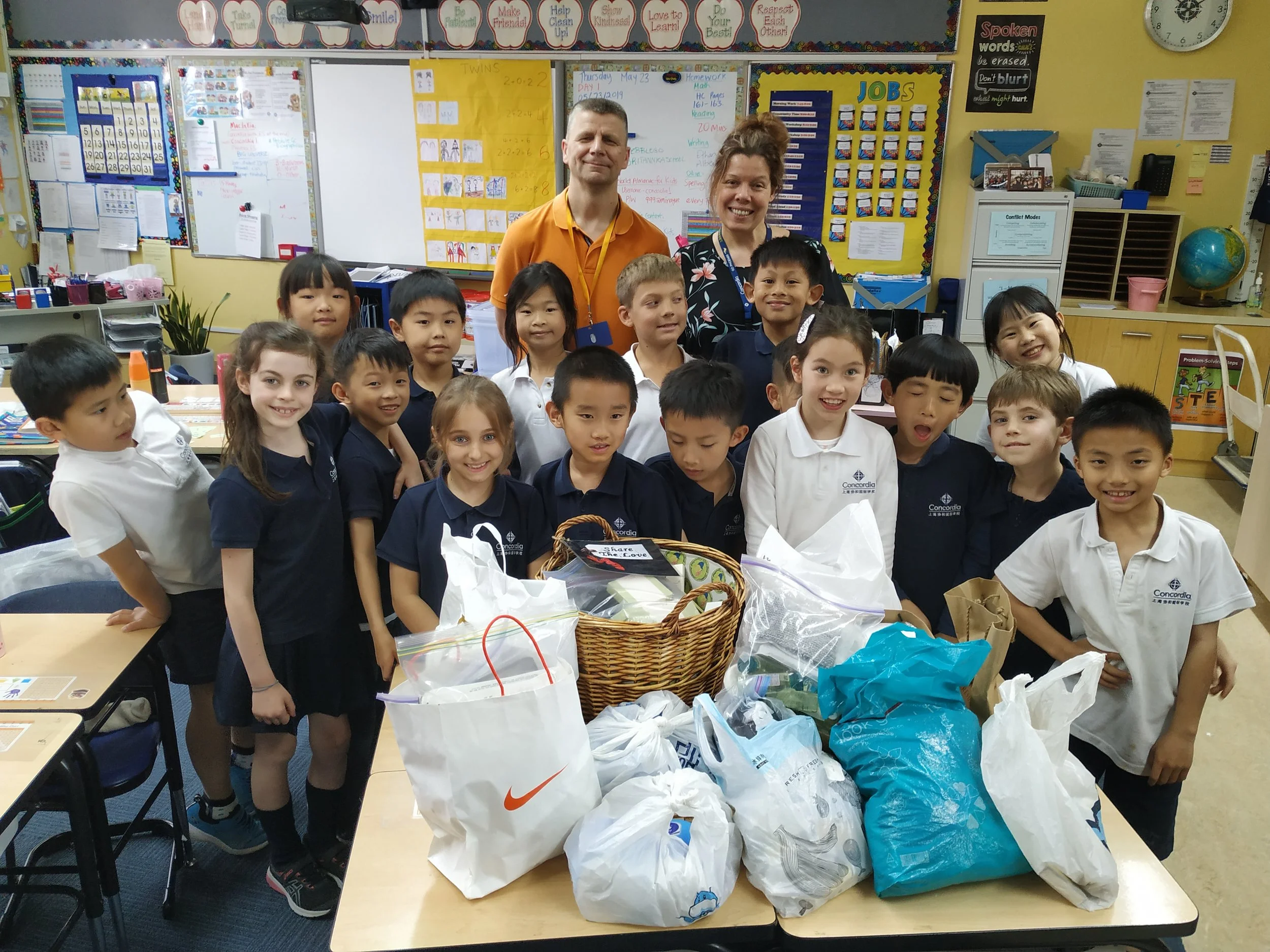 Gerie from Home Sweet Home and Corinna Raasch’s grade 2 class. The students gathered up hotel toiletry items throughout the year to donate to Home Sweet Home, and then decided to engage in a Service Learning experience to teach parents about homelessness in Shanghai.