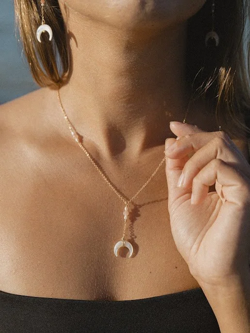 Moonbeam Lariat