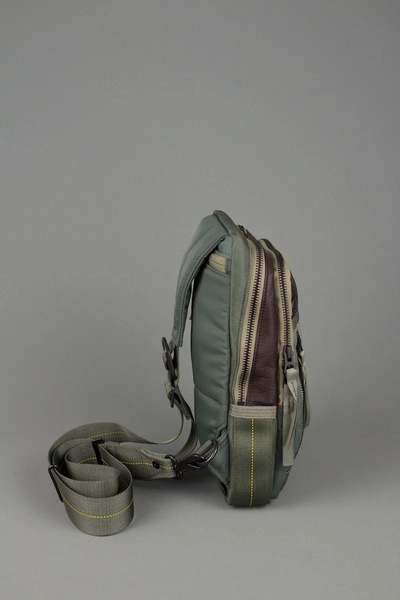 Sling Pack_HLO-0102_Grn4.jpg