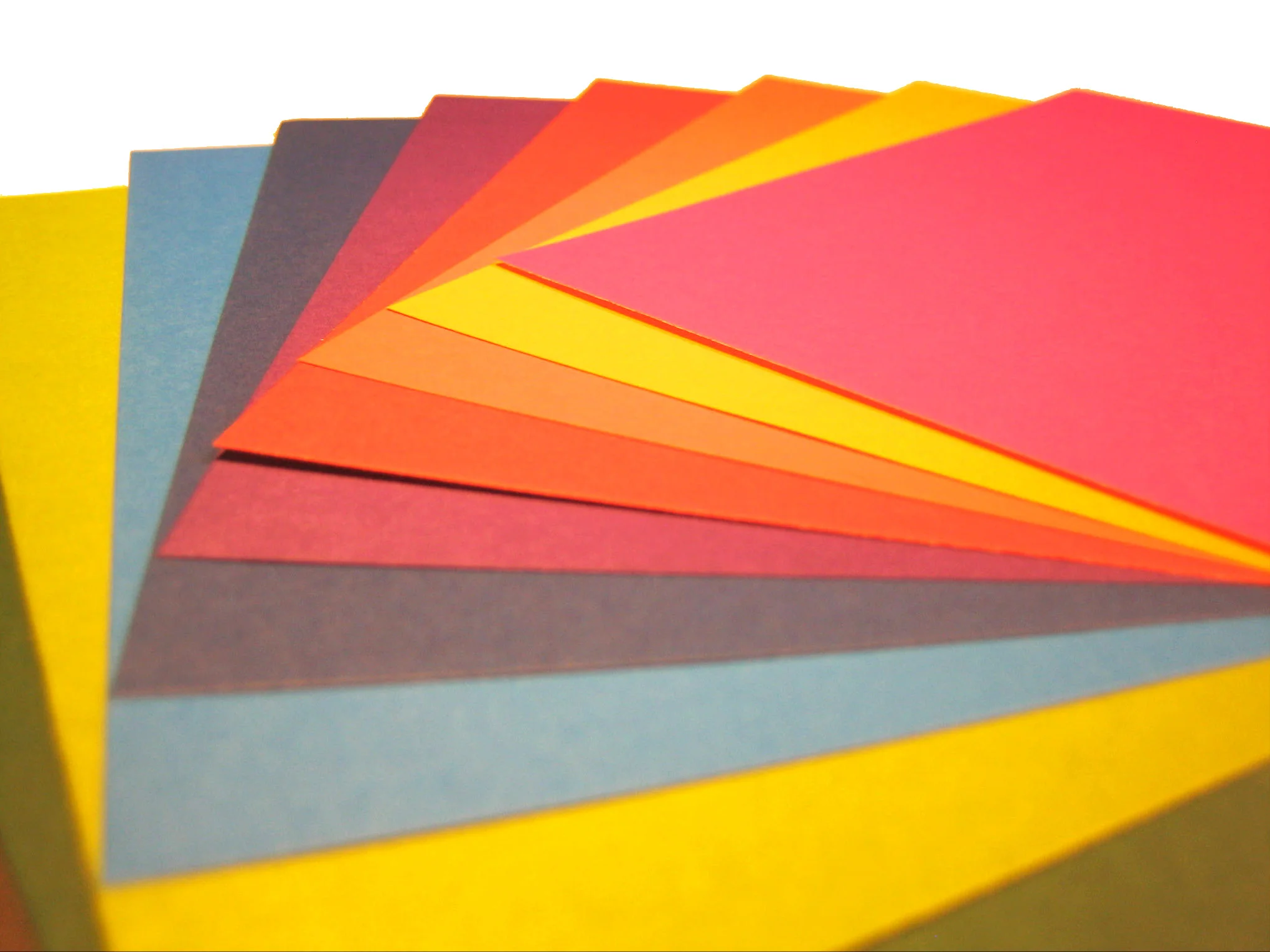 05-contemporary-paper-fan.jpg