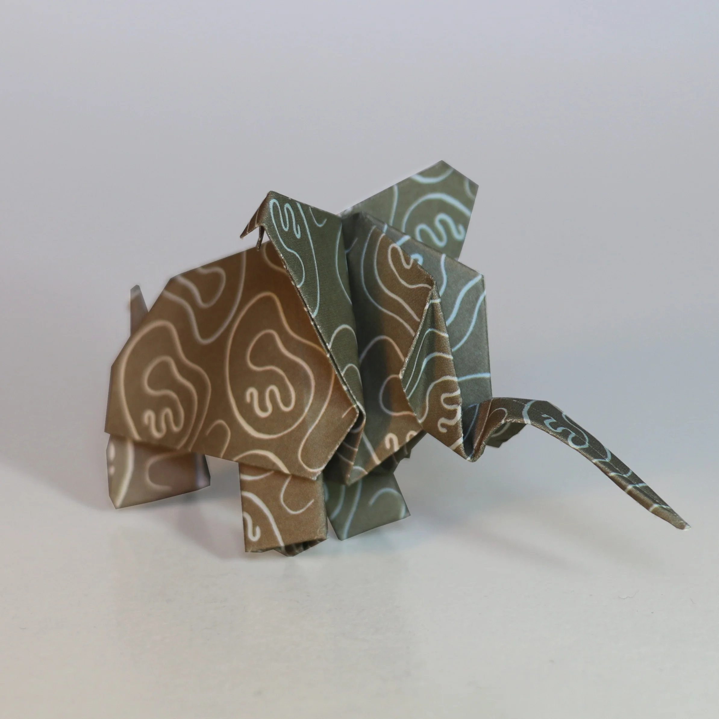 08-elephant-sqr.jpg