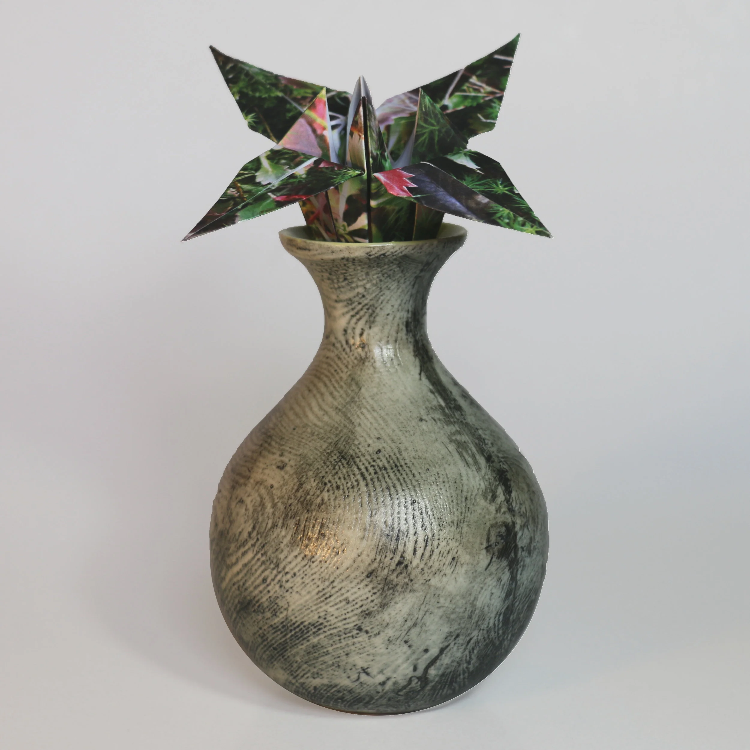 09-flower02-sqr.jpg