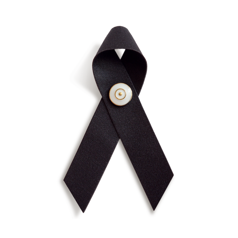 TRAUERSCHLEIFE° schwarz mit TRAUERNADEL weiß/gold * MOURNING RIBBON° black and MOURNING PIN° white/gold