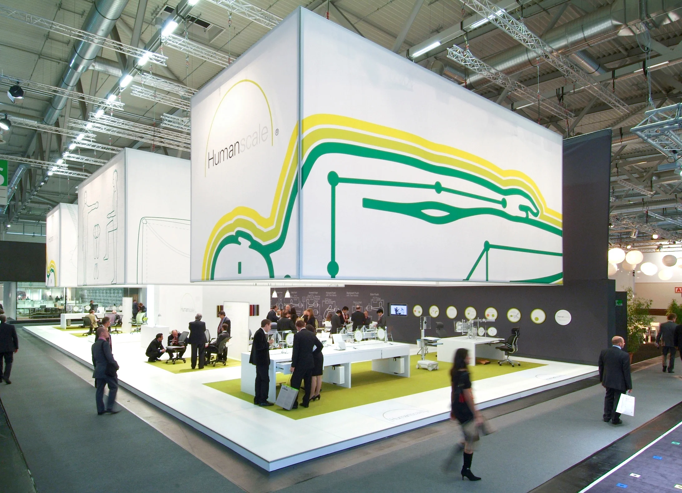01 HUMANSCALE STAND.jpg