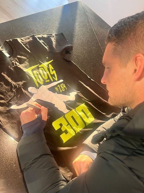 Jarrod Croker signing campaign shirts