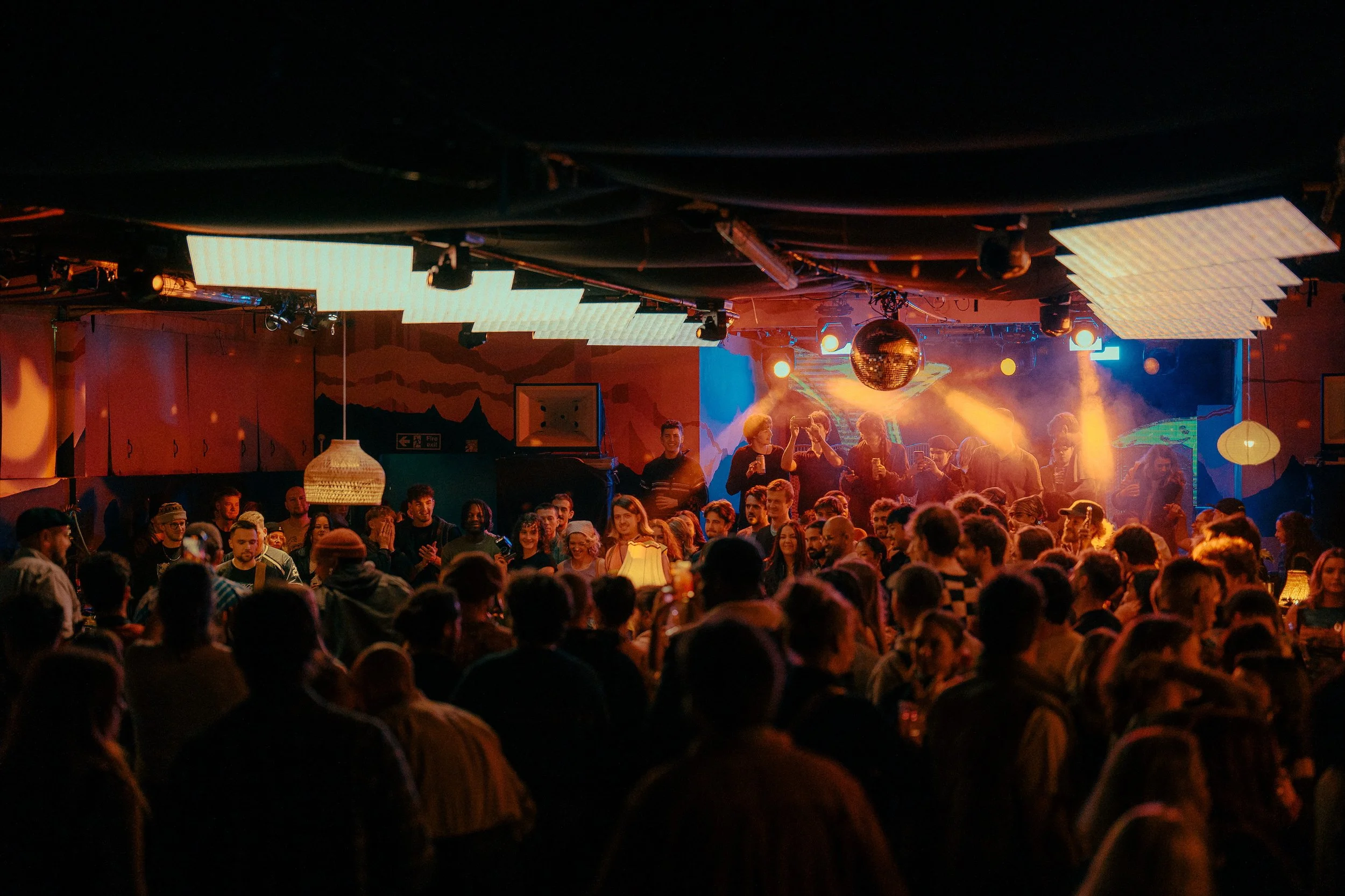 Analogue Lounge - Open Jam meets all Vinyl Dance. Hosted by Space Jams/Brakery