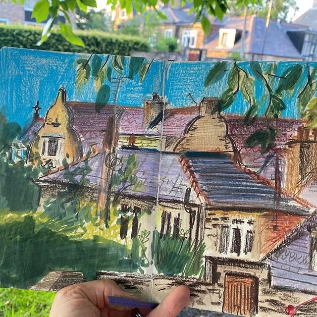 Day 2123: trying to record the wonderful roof on this building opposite the church. I ran out of space 🙄.
Can someone local tell me what this building was originally? It&rsquo;s so pretty and unusual.
#chapelallerton #drawingaday drawingadaychalleng