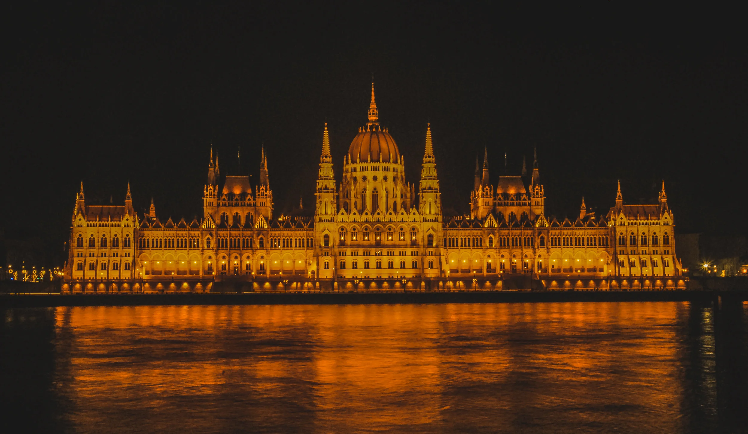 Hungarian Social Media Fast