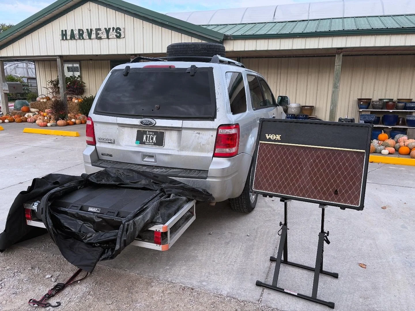 Loading it up! And look, pumpkins are on sale at Harvey&rsquo;s in Adel. 😎
