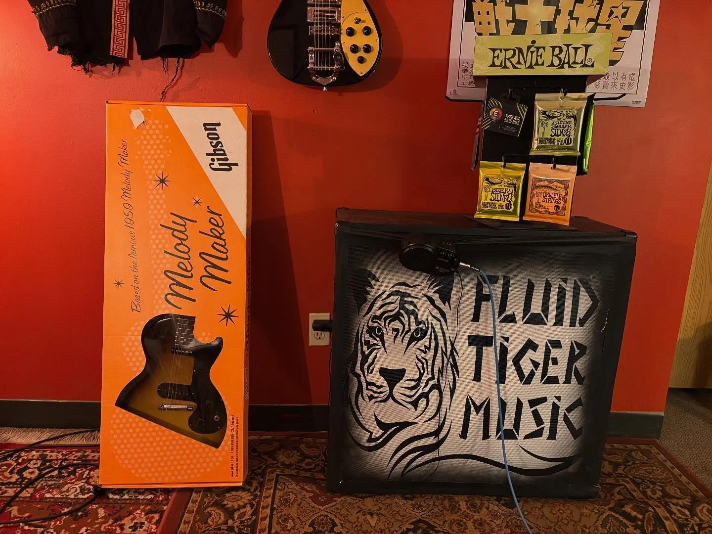 2007 Gibson Melody Maker, Box included! Still got it, could be yours. 🎸6417570096