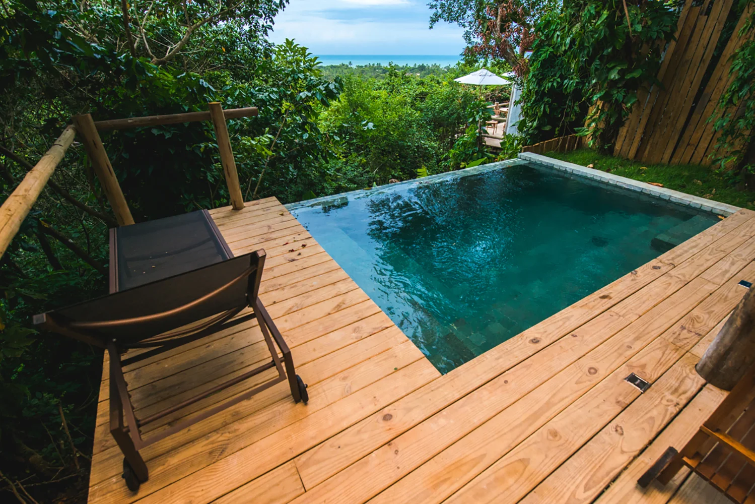 Suíte com Piscina Privativa.jpg