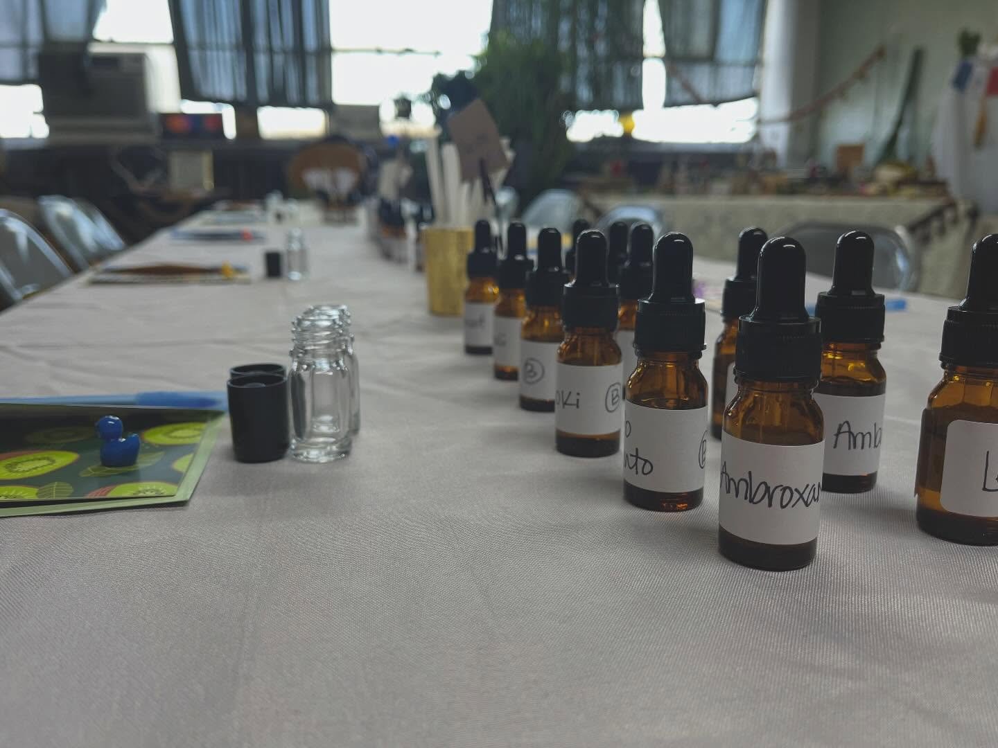 Sunday agenda:

	1.	Drink coffee ☕️
	2.	Smell everything 🙂
	3.	Make the best perfume. Ever❗️

This is what a perfume workshop morning looks like before everyone arrives and the room fills with &ldquo;oooooh wait smell THIS one.&rdquo;