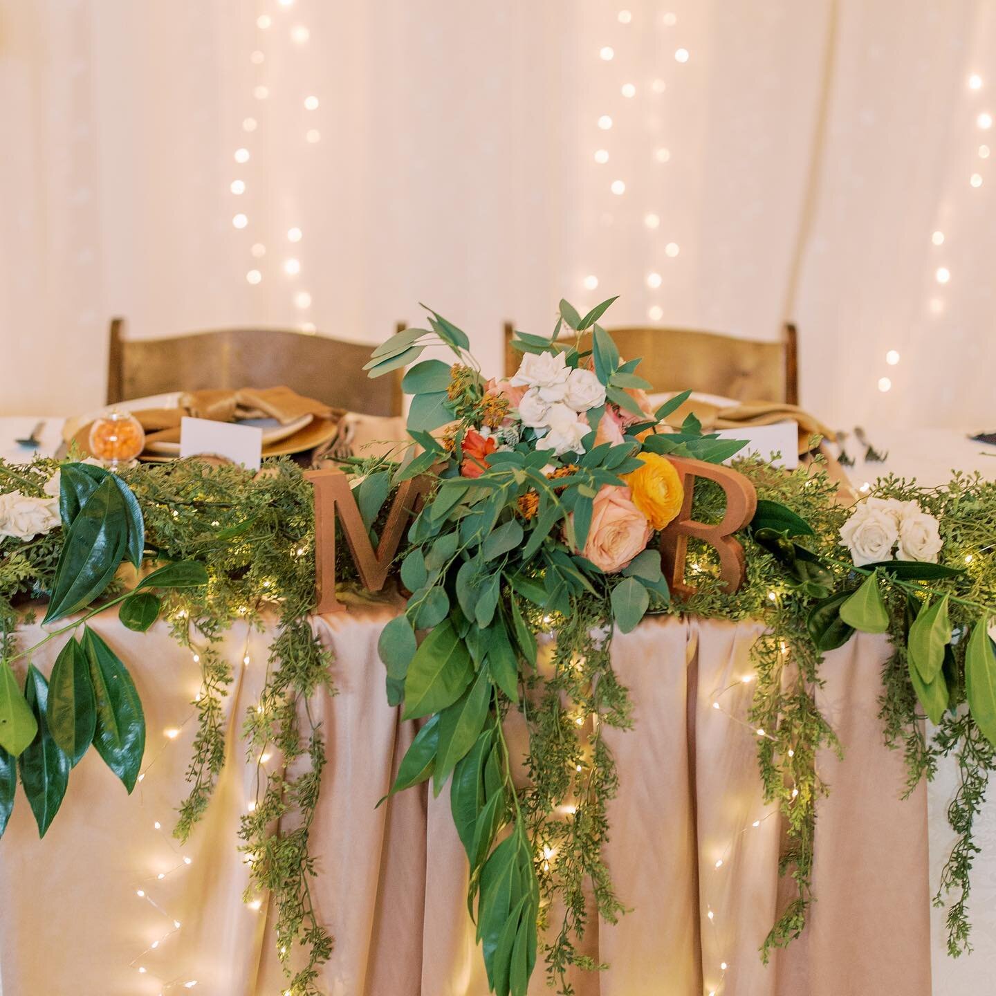 Celebrate your love with a head table that is as beautiful and unique as your love story.

#nowandalwaysdecor  #weddingdecor #weddinginspiration #weddingdetails #weddingreceptiondecor #weddingreception #covidwedding #smallwedding #intimateweddings #b