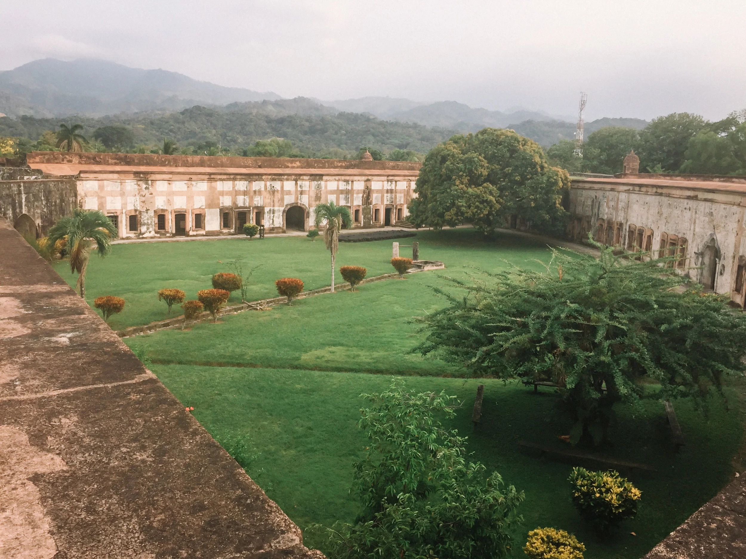 Honduras Fortress of San Fernando de Omoa, built in 1756-1775 by Spanish slaves.jpg
