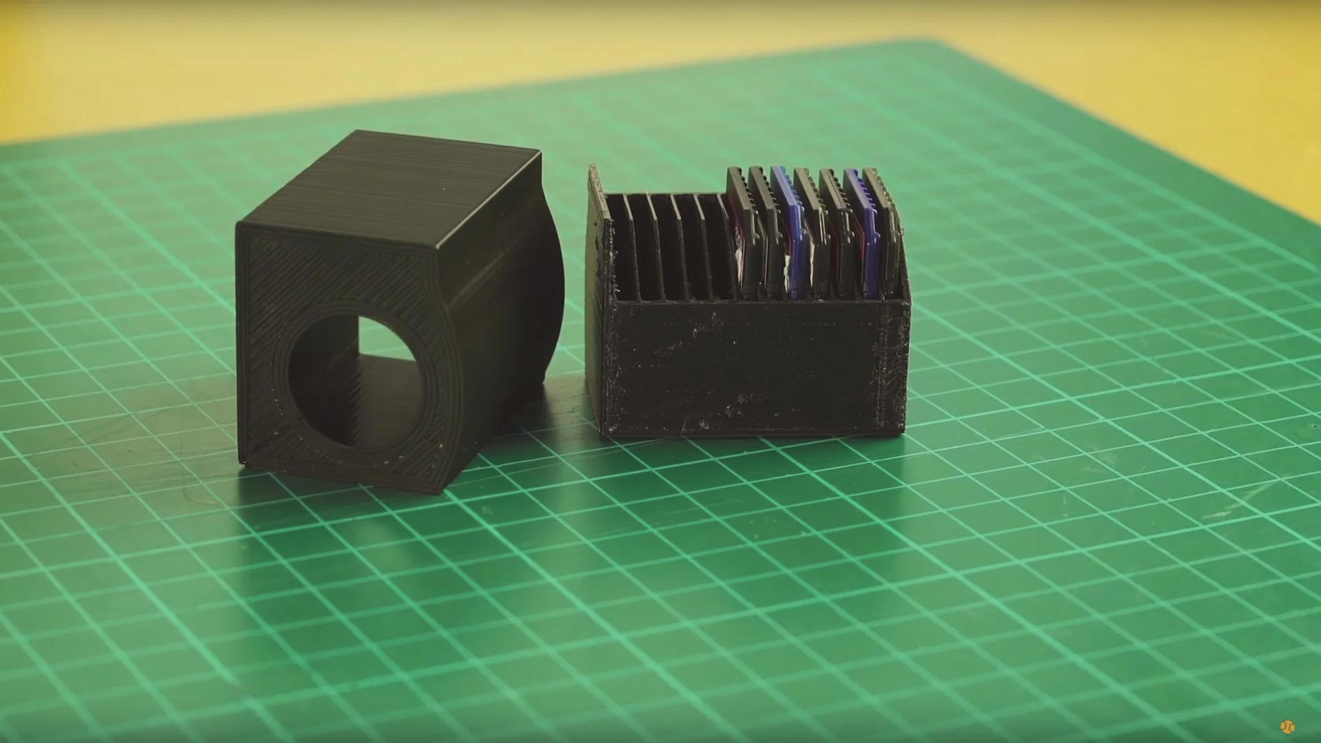3D-SD-Card-Holder.jpg