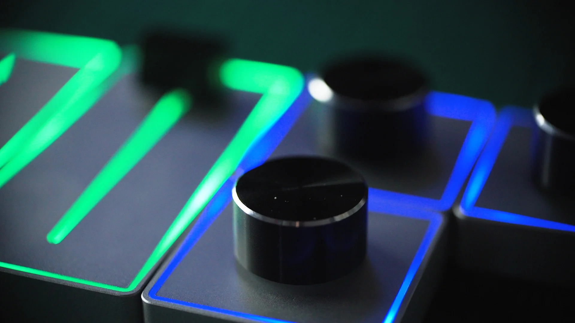 Palette Gear Review LED Lights.jpg