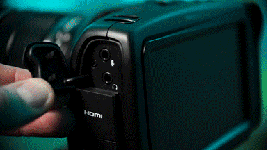 Black-Magic-Pocket-4K-Review-6.gif