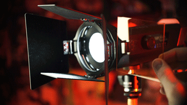 Aputure-Mini-20-Review1.gif