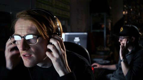 Computer-Screen-at-Night.gif