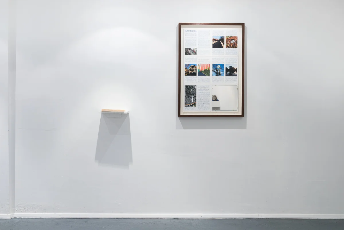 In the gallery’s first basement, a sculptural collage bears the name: “To have done with the judgement of Robert Smithson”. This work is in direct dialogue with Smithson’s 1967 text “A tour of the monument of Passaic, New Jersey,” which explores the concept of entropy and uses parody of reportage as its medium. The collage includes an original three thousand-word hand written text, eight photographs, and a mirror as Dahan followed Smithson’s experience in his birth town by travelling to the small Jersey suburb. The new version respects the original magazine’s layout and appearance while creating a new narrative.