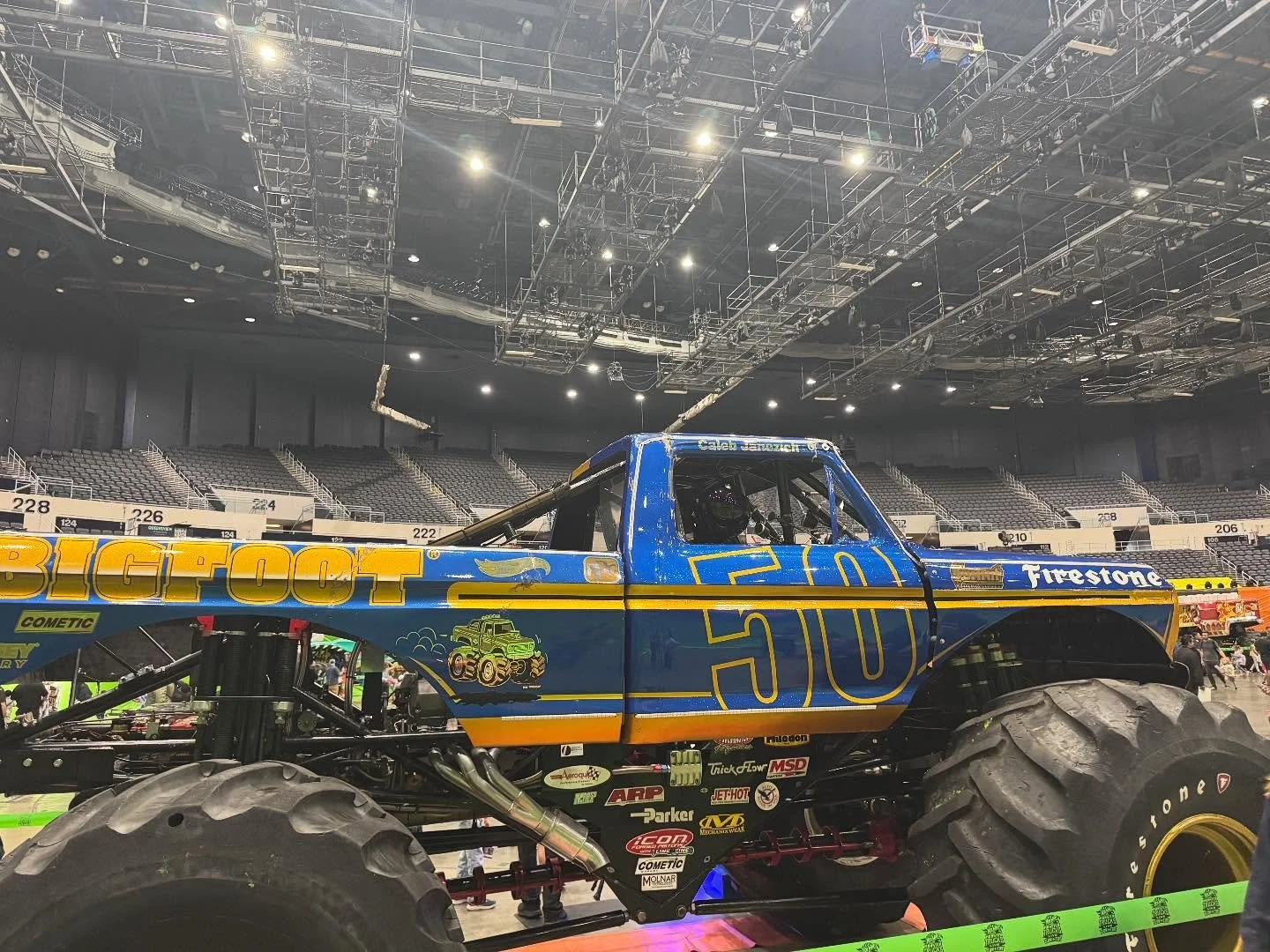 Crushing good time . @hotwheelsmonstertruckslive