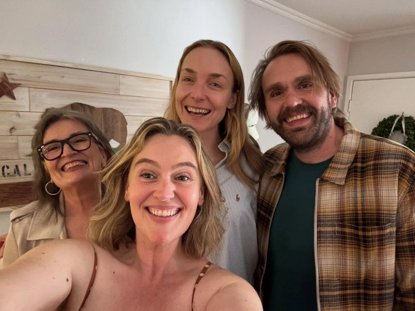 Happy Thanksgiving 🍁 from us to you 😊