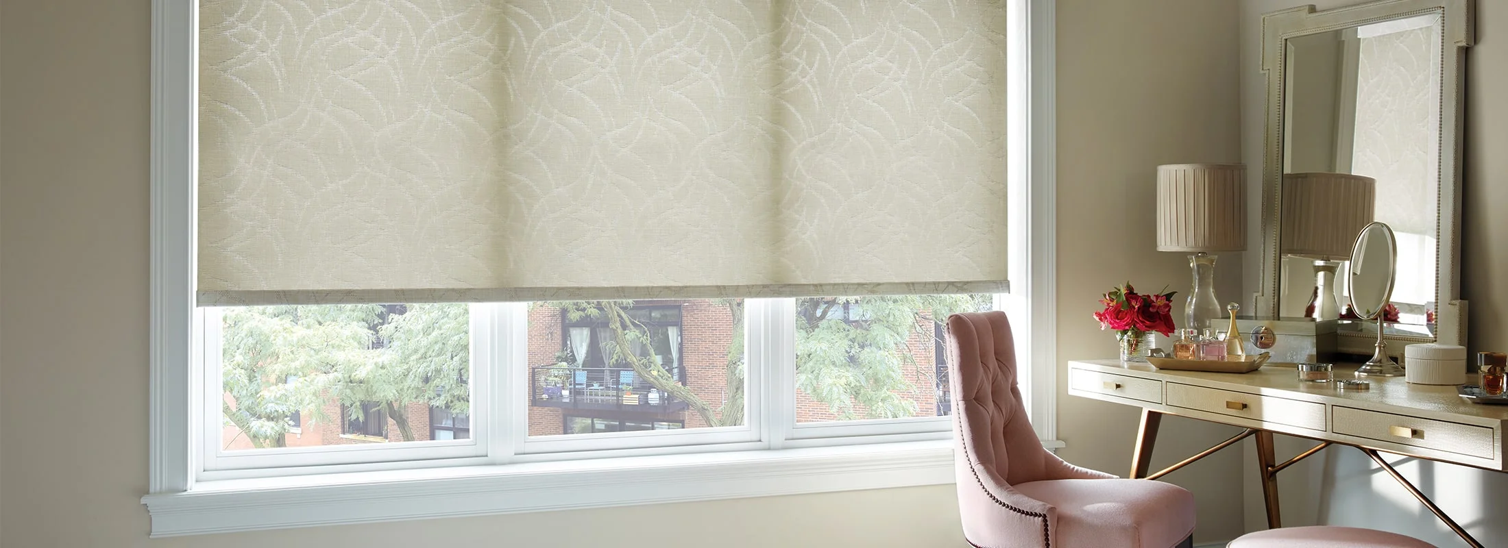 fabric-roller-shades-designer-roller-shades-carousel-05_0.jpg