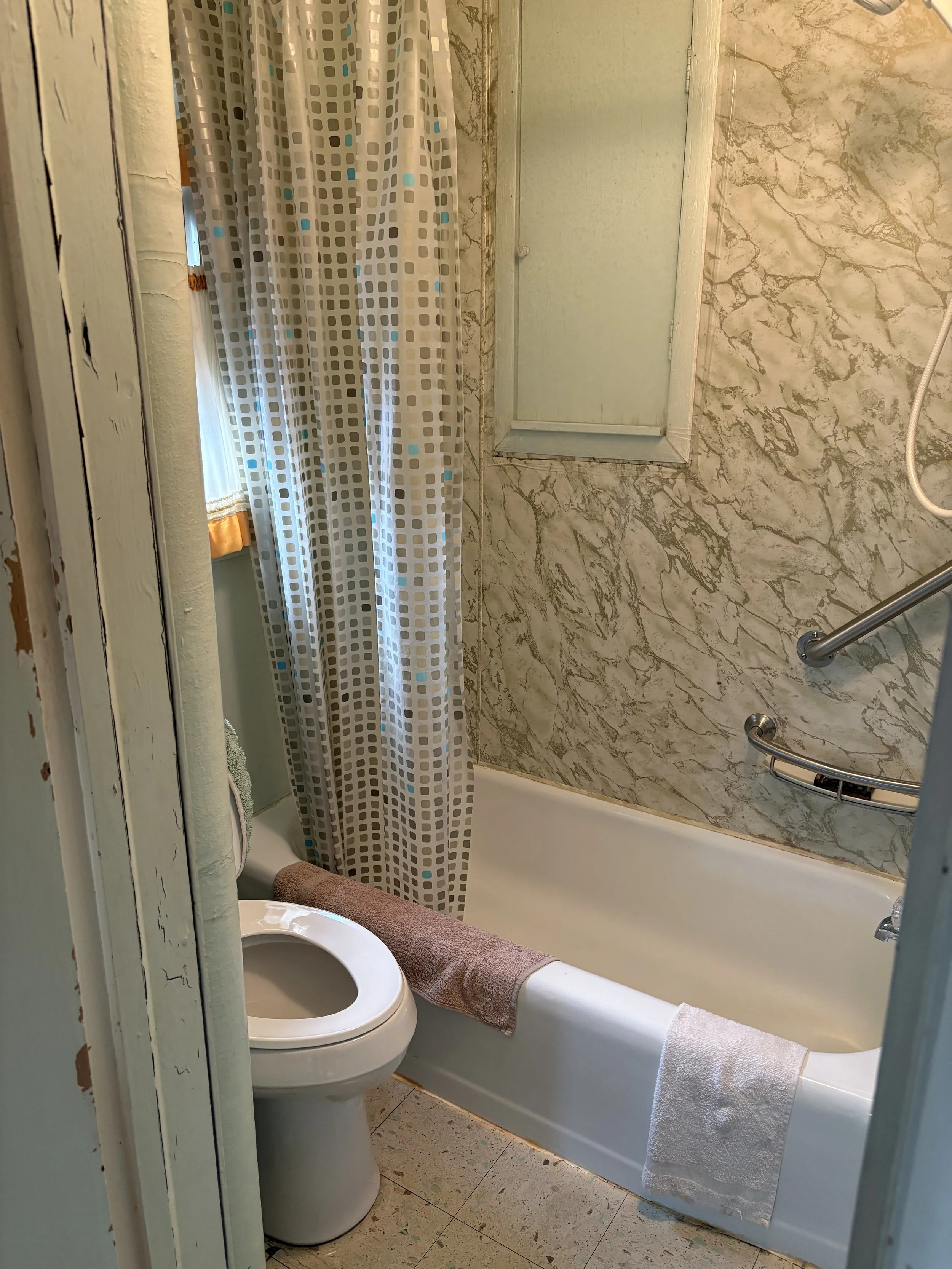 2nd bath.jpeg