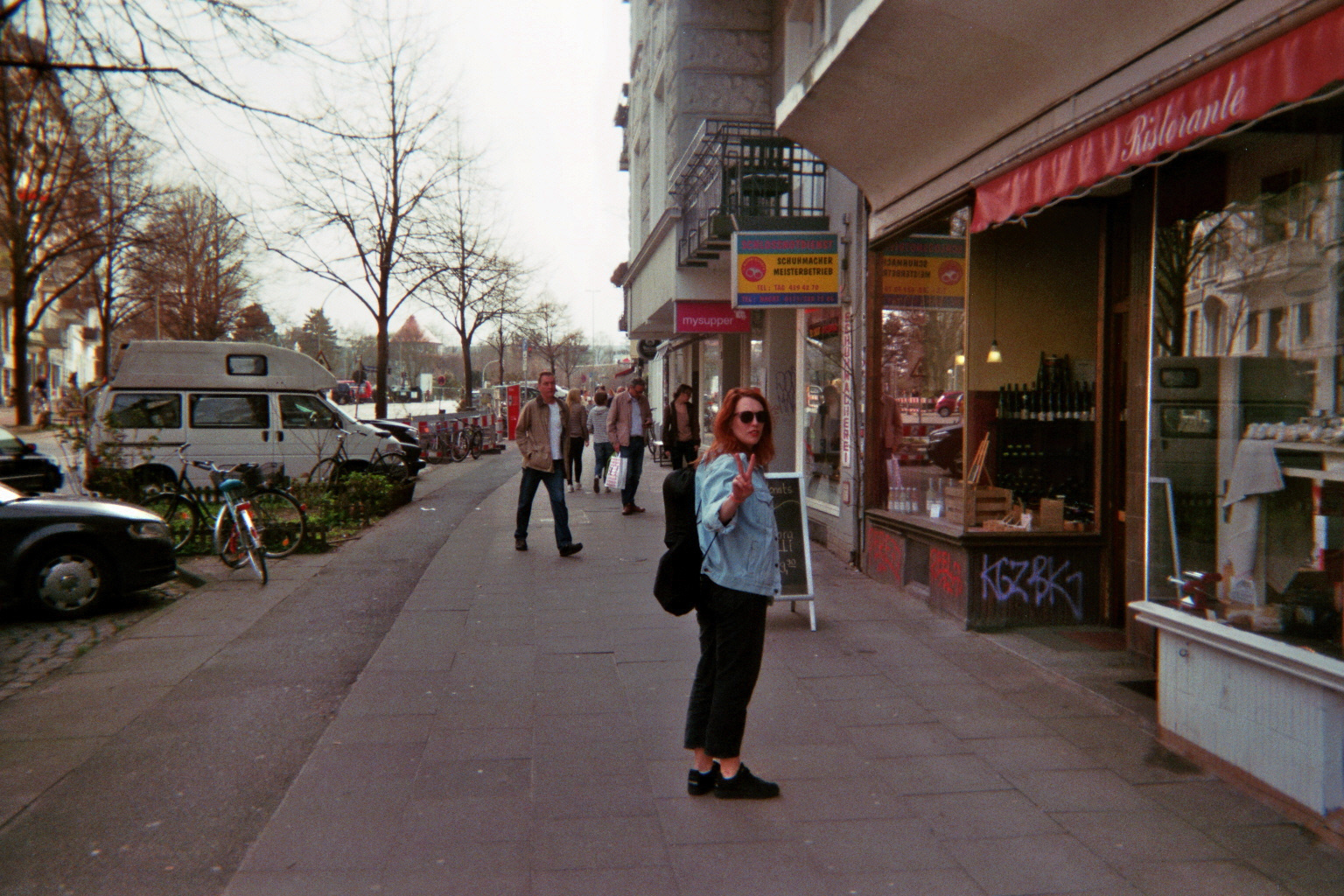 imm003_10A.jpg
