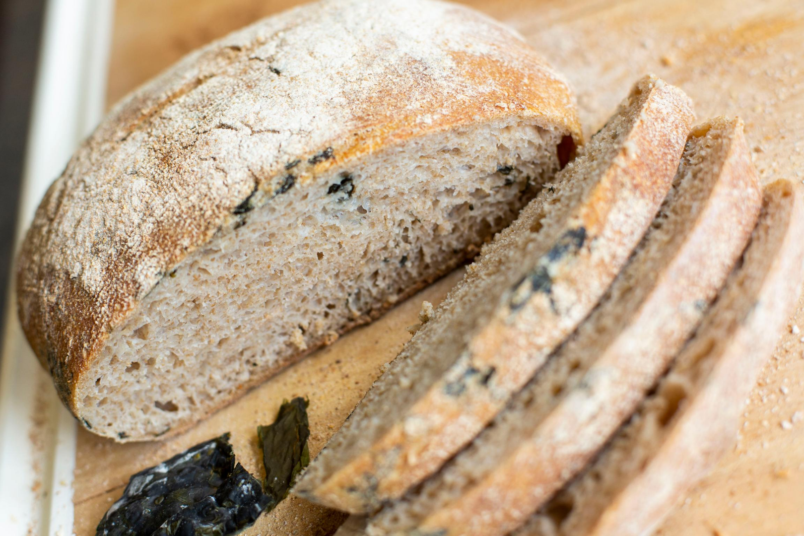 homemade-sourdough-seaweed-bread1.png