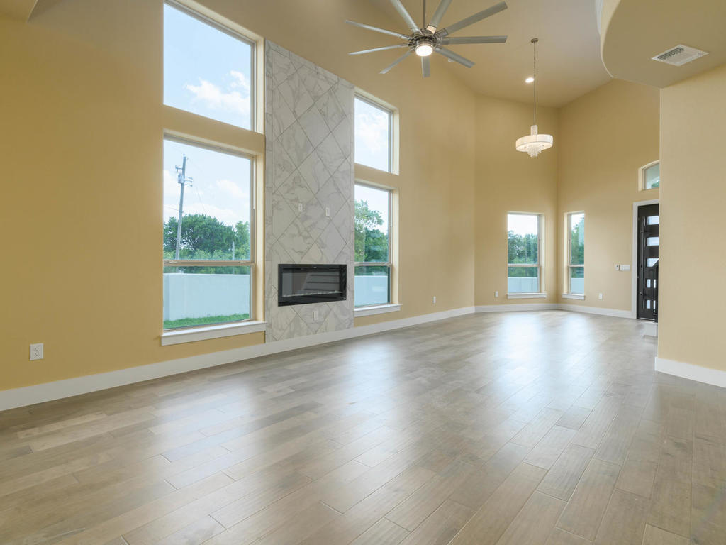 12301 Cedar Bend Cove Austin-010-019-Cedar Bend-MLS_Size.jpg
