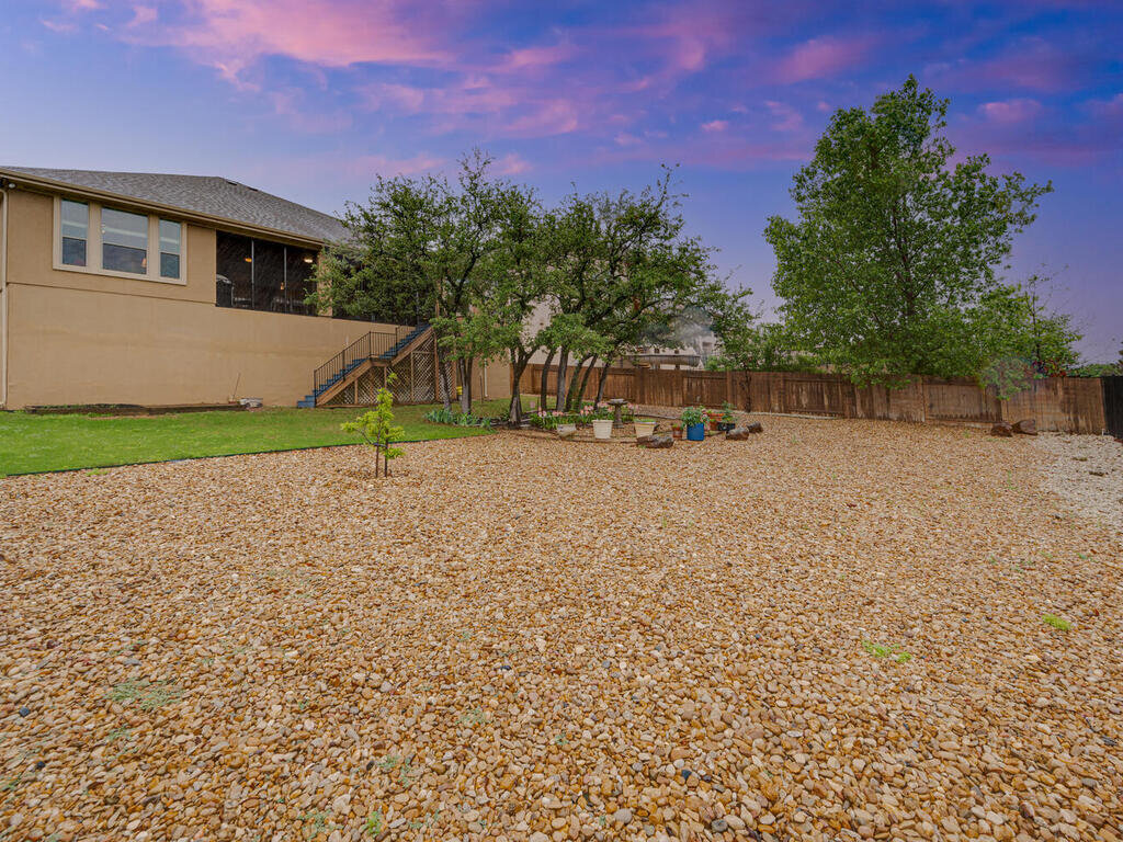 1813 Leaders Ln Leander TX 78641 USA-048-049-Leaders-MLS_Size.jpg